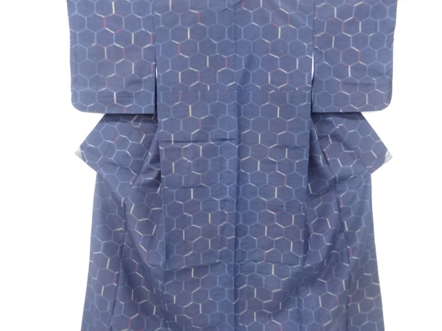 アンティーク　亀甲模様織り出し十日町紬着物